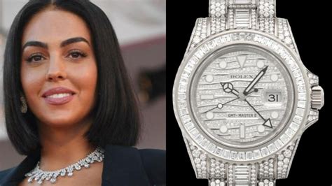 cuanto vale el rolex de georgina|Así es el impresionante reloj que luce Georgina.